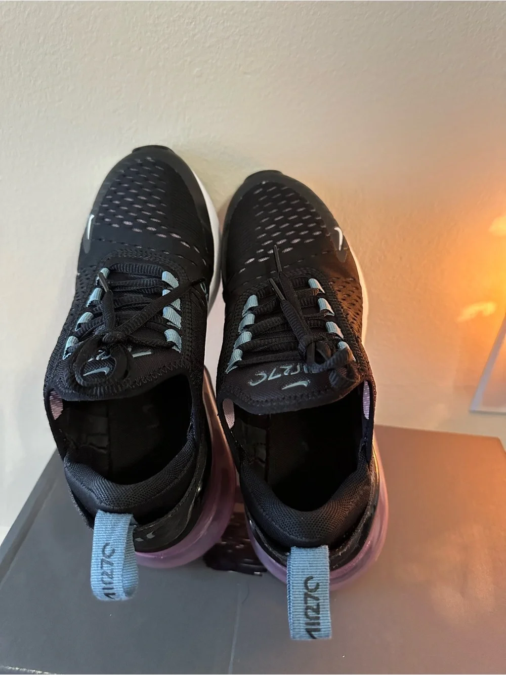 Nike Air Max 270 Women’s Black with Purple Air Unit Sneakers, Size 7